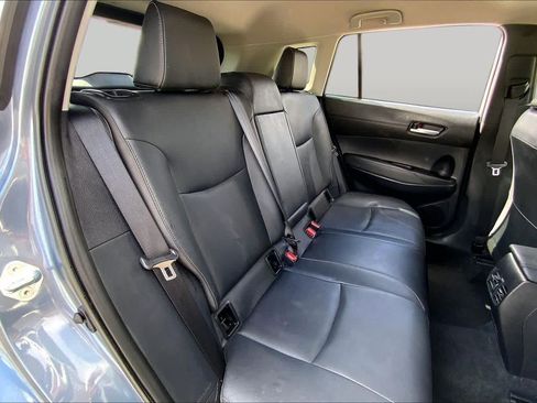 Used 2026 Toyota Corolla Cross XLE FWD image 19