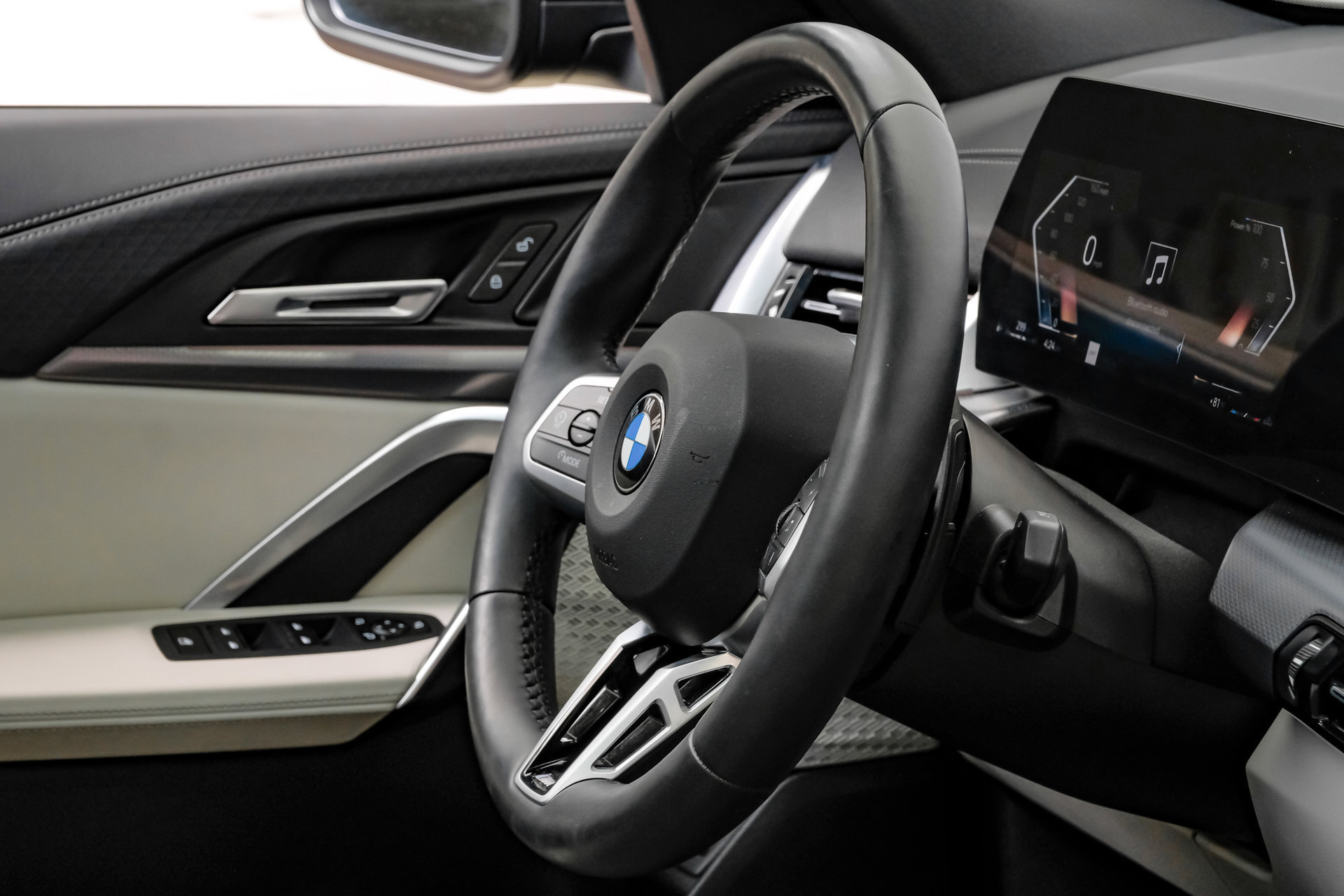 Used 2026 BMW X2 xDrive28i AWD/4WD image 18