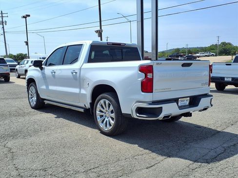 Used 2022 Chevrolet Silverado 1500 High Country image 2