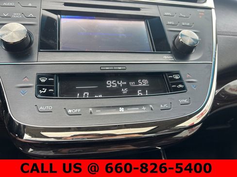 Used 2013 Toyota Avalon XLE image 18