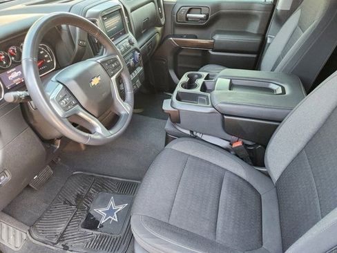 Used 2022 Chevrolet Silverado 1500 LT w/ Z71 Off-Road Package image 4