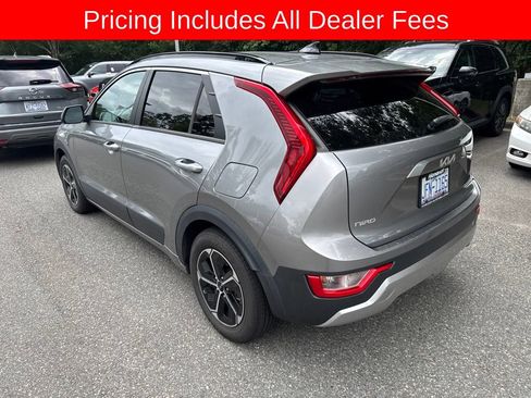 Used 2023 Kia Niro LX FWD image 4