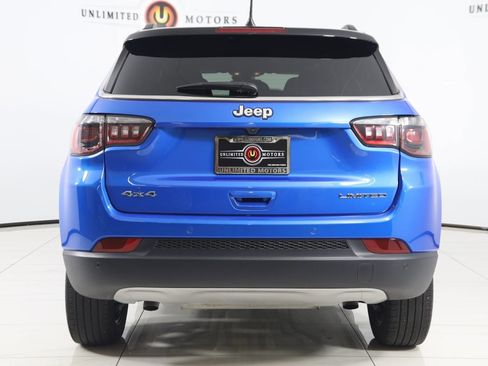 Used 2024 Jeep Compass Limited image 43