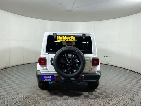Used 2024 Jeep Wrangler Sahara image 13