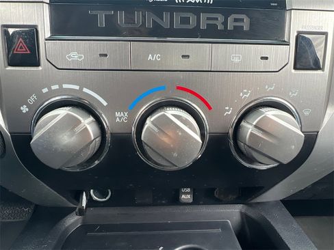 Used 2017 Toyota Tundra SR5 image 19
