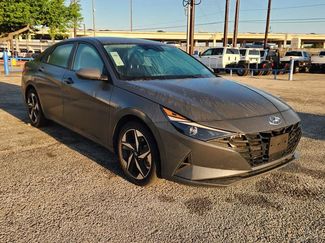 Used 2023 Hyundai Elantra SEL w/ Convenience Package video 1