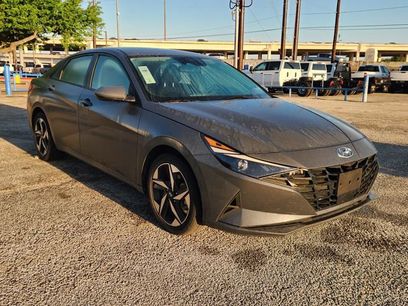 Used 2023 Hyundai Elantra SEL w/ Convenience Package