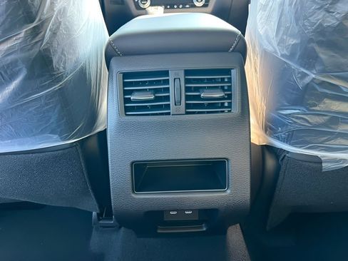 New 2026 Mitsubishi Outlander SE AWD/4WD image 13