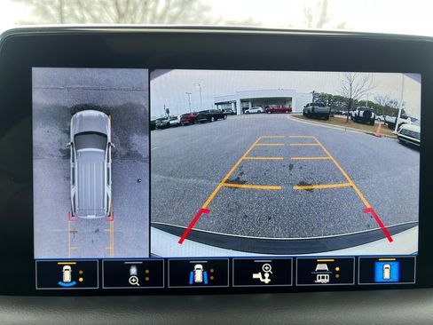 Used 2021 Chevrolet Tahoe Z71 w/ Z71 Signature Package image 19