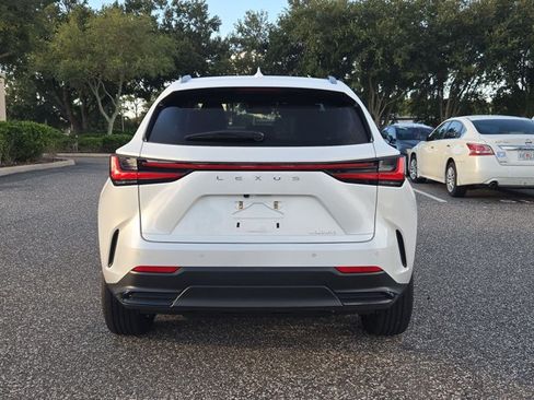 Used 2025 Lexus NX 250 FWD w/ Towing Package (2000 Lbs) image 6
