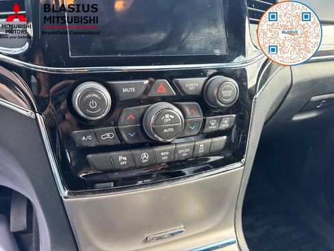 Used 2019 Jeep Grand Cherokee Trailhawk AWD/4WD image 36