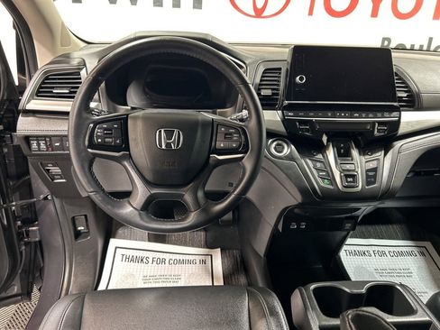 Used 2025 Honda Odyssey EX-L image 19