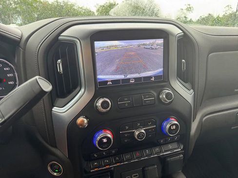 Used 2021 GMC Sierra 1500 SLT AWD/4WD image 35