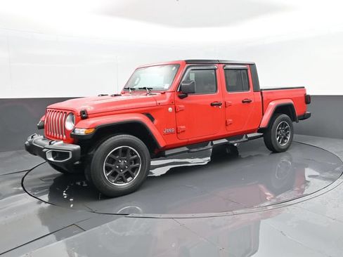 Used 2023 Jeep Gladiator Overland AWD/4WD image 2