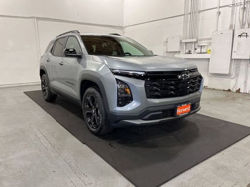 New 2026 Chevrolet Equinox LT w/ Convenience Package II AWD/4WD image 1
