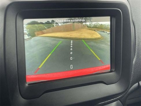 Used 2020 Jeep Renegade Latitude w/ Cold Weather Group image 27