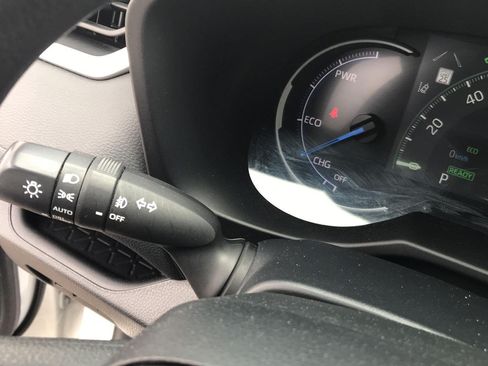 Used 2023 Toyota RAV4 AWD Hybrid image 15