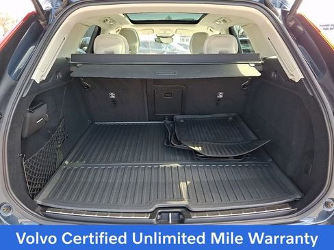 Certified 2023 Volvo XC60 T8 Plus image 27