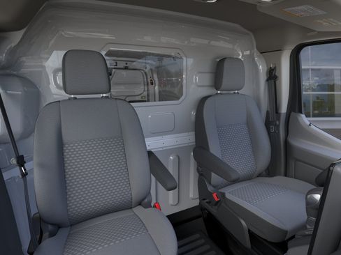 New 2026 Ford Transit 150 Low Roof RWD image 32