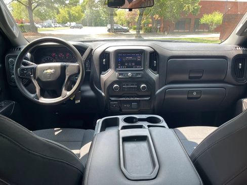 Used 2021 Chevrolet Silverado 1500 Custom AWD/4WD image 16