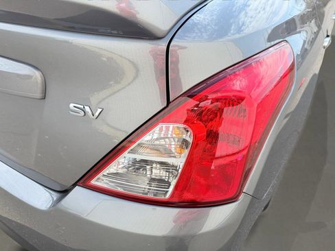 Used 2019 Nissan Versa SV image 13