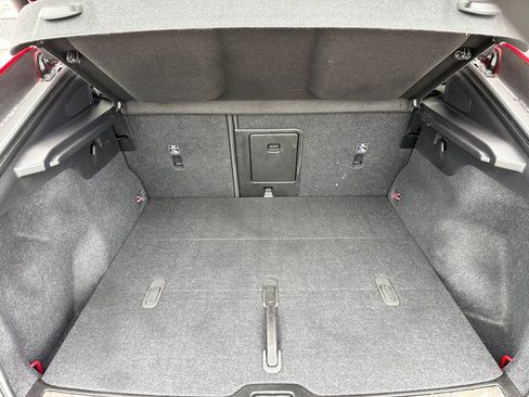 Used 2023 Volvo C40 P8 Recharge Ultimate image 10