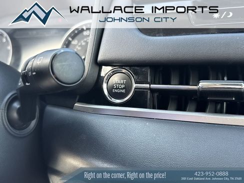 Used 2025 Mitsubishi Outlander AWD image 21