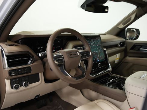 New 2026 GMC Yukon Denali w/ Sun & Power Step Package image 31