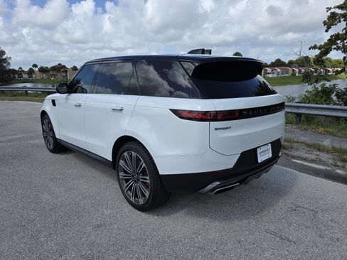 Certified 2023 Land Rover Range Rover Sport SE AWD/4WD image 2