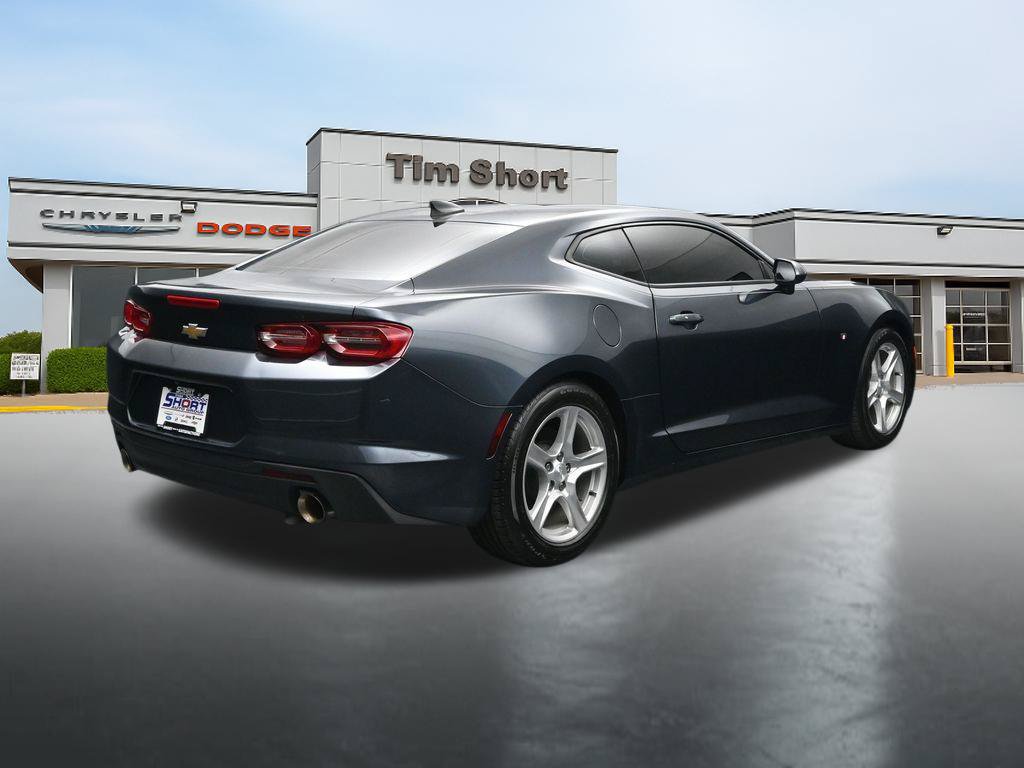 Used 2022 Chevrolet Camaro LT RWD image 5