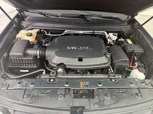 Used 2018 Chevrolet Colorado LT image 17