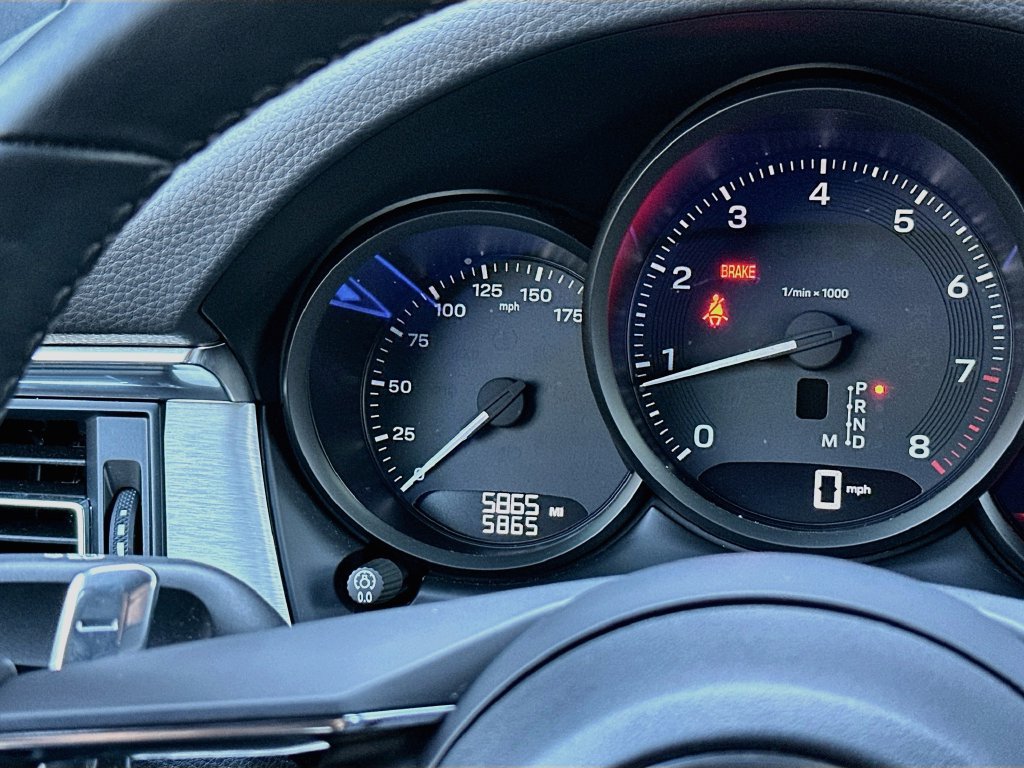 Certified 2026 Porsche Macan AWD/4WD image 12