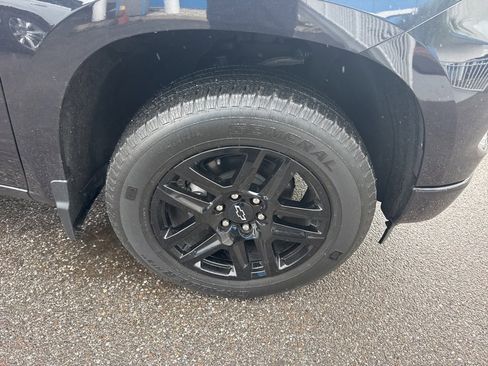 Used 2023 Chevrolet Silverado 1500 Custom w/ LPO, Dark Essentials Package image 8