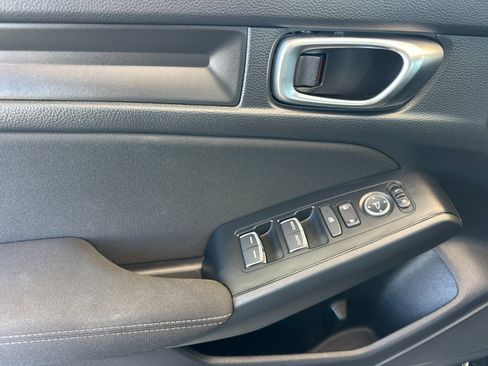 Used 2025 Honda Civic Sport image 11