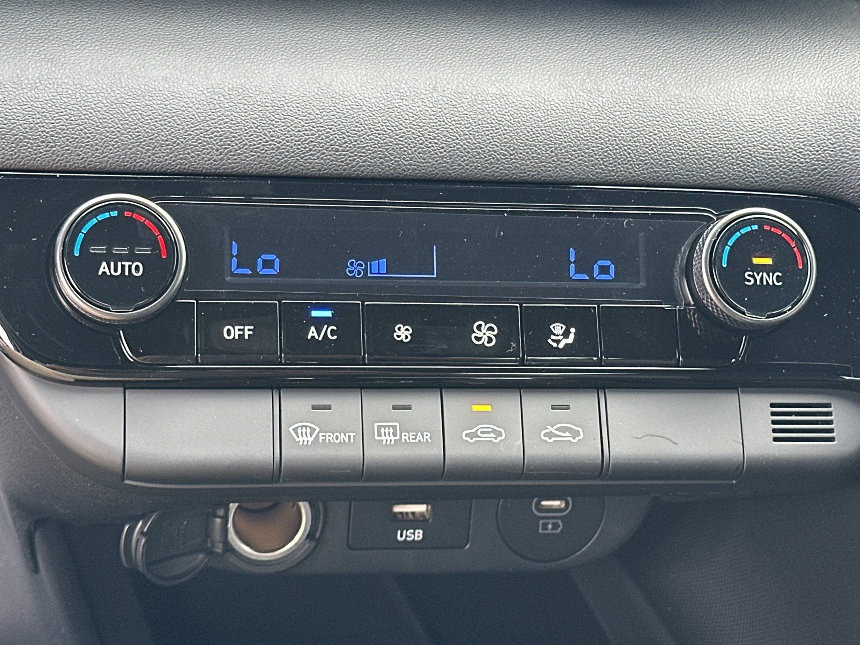 Used 2026 Hyundai Elantra Sport FWD image 10