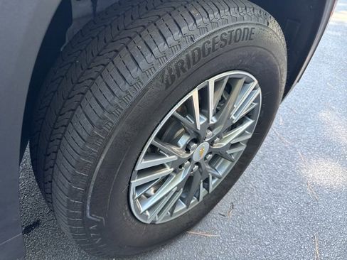 Certified 2025 Chevrolet Traverse LT image 33