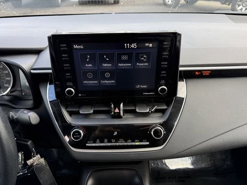 Used 2022 Toyota Corolla LE image 18