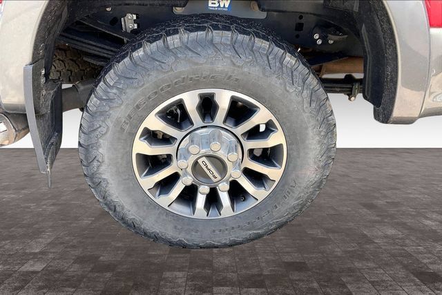 Used 2022 Ford F350 Lariat w/ Lariat Ultimate Package AWD/4WD image 5