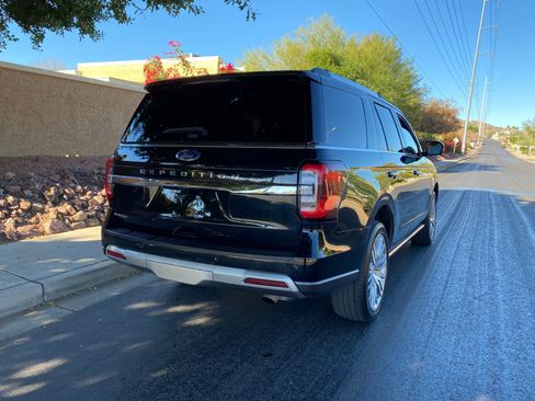 Used 2024 Ford Expedition Limited image 6