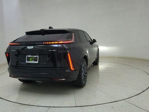 Used 2025 Cadillac Lyriq Sport AWD/4WD image 71