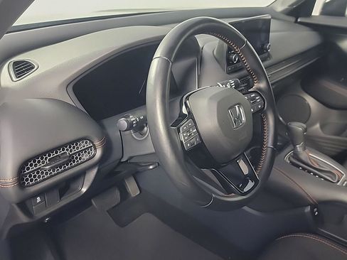 Certified 2025 Honda HR-V Sport image 16