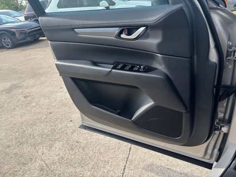 Used 2025 MAZDA CX-5 AWD 2.5 S w/ Preferred Package image 18