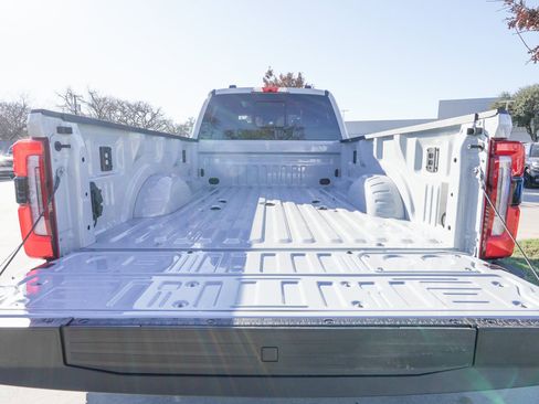 Used 2026 Ford F450 Platinum image 9