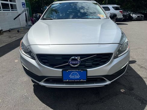 Used 2018 Volvo V60 T5 Cross Country w/ Convenience Package AWD/4WD image 25