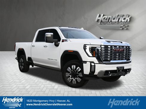 Used 2024 GMC Sierra 2500 Denali w/ Max Trailering Package image 1
