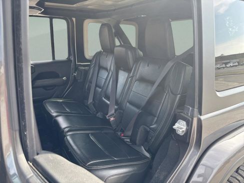 Used 2022 Jeep Wrangler Unlimited Sahara w/ LED Lighting Group image 24