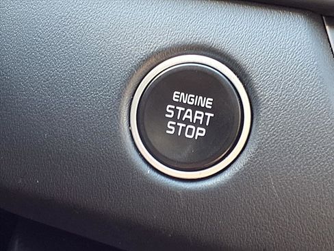 Used 2025 Kia Seltos EX image 12