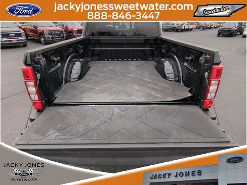 Certified 2022 Ford F350 XLT w/ XLT Premium Package image 28