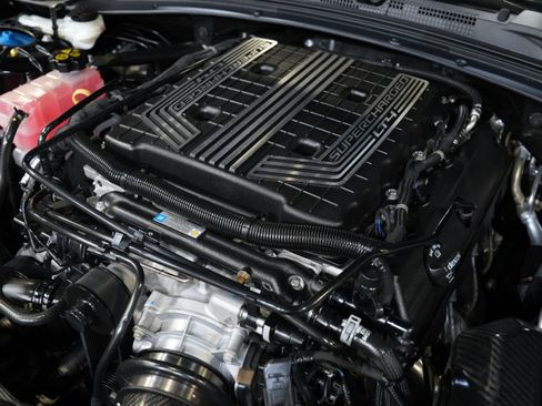 Used 2020 Chevrolet Camaro ZL1 RWD image 48