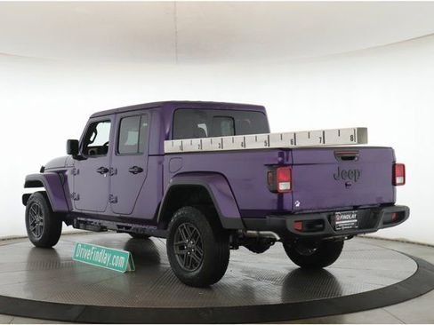New 2026 Jeep Gladiator Sport AWD/4WD image 8